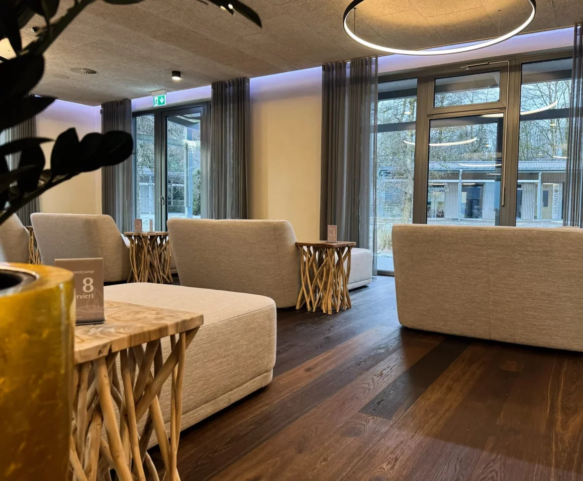 Hochwertige Raumausstattung für moderne Arbeitsplätze im Bür